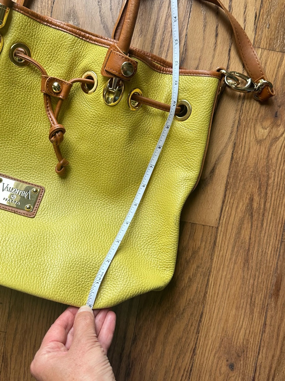 Valentina Italia Yellow Leather Drawstring Shoulder Bag with Brown Trim - Picture 11 of 13
